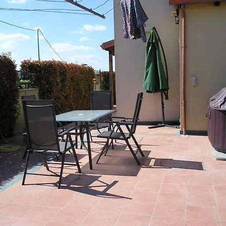 Intero Con Giardino E Colazione Dario *