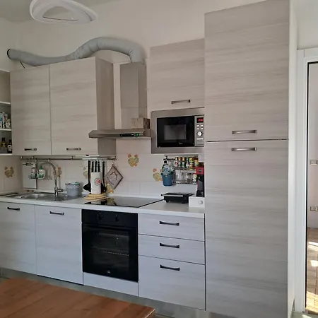 Apartment Intero Con Giardino E Colazione Dario *
