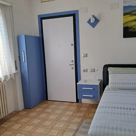 Appartement Intero Con Giardino E Colazione Dario