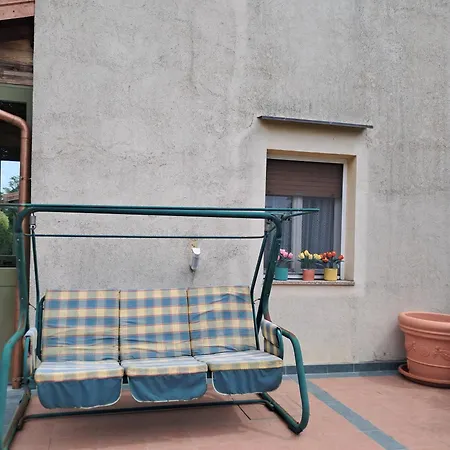 Intero Con Giardino E Colazione Dario * Parme