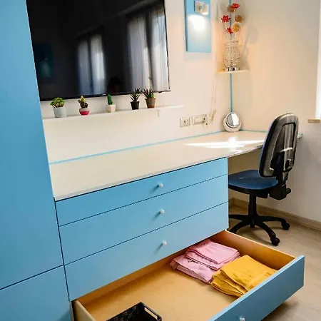 Intero Con Giardino E Colazione Dario Apartman