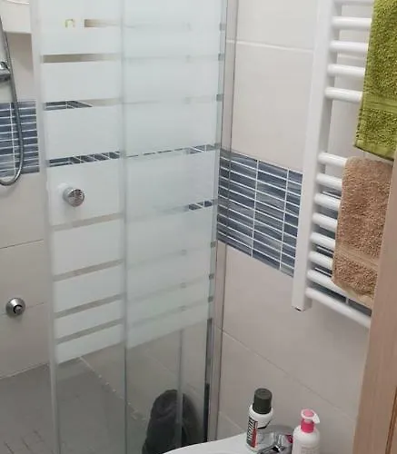 Intero Con Giardino E Colazione Dario Apartment Parma