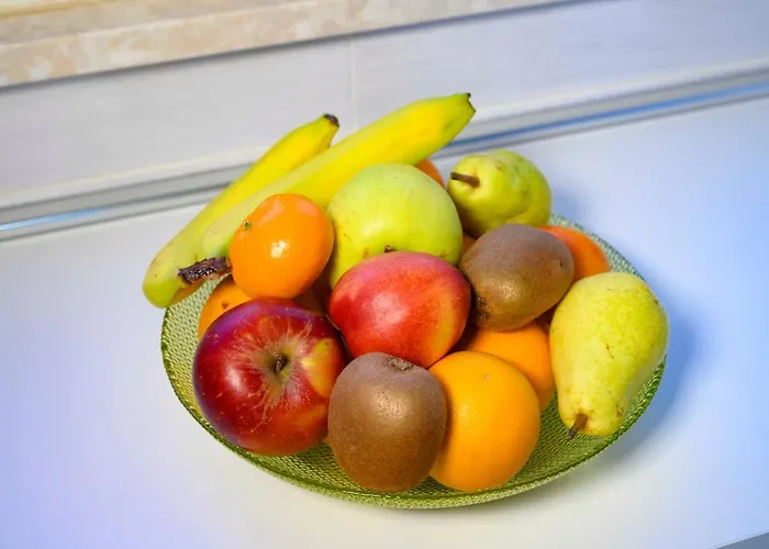 Intero Con Giardino E Colazione Dario Parma