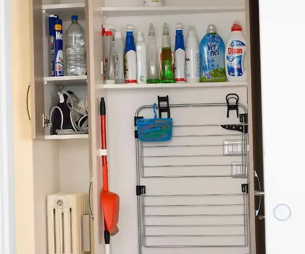 Intero Con Giardino E Colazione Dario * Parma